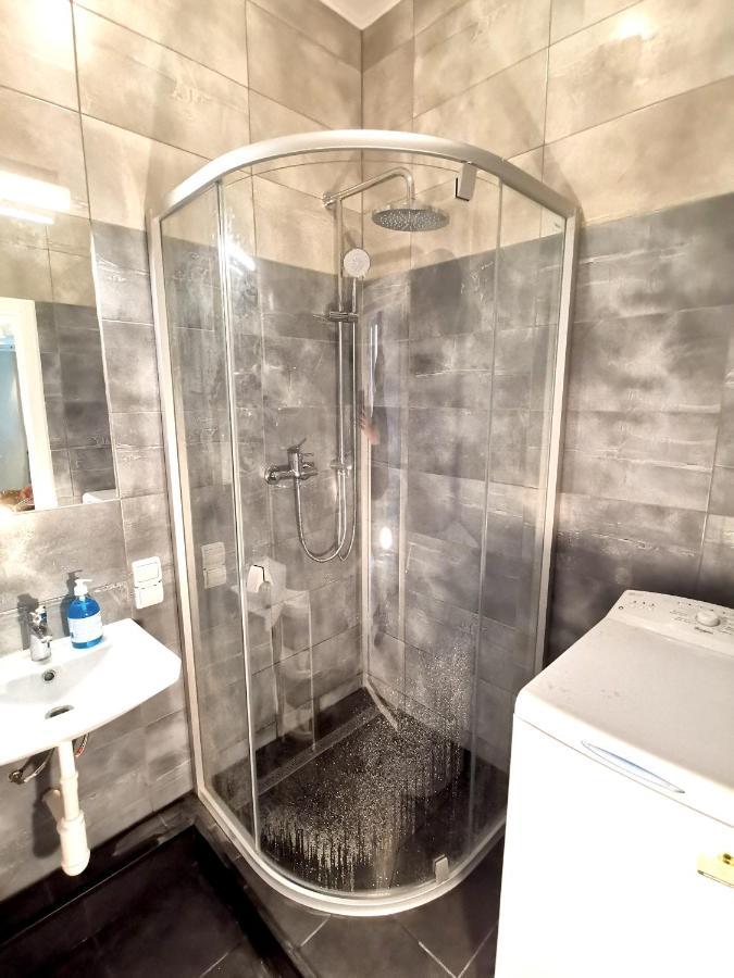 Lacplesa Downtown New 2-Bedroom Apartment Riga Extérieur photo